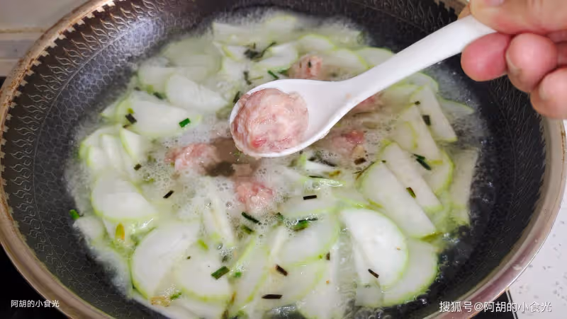 雞湯、骨湯不如這湯!花錢不多特鮮爽,天熱經常端上桌,激活好胃口、鮮嫩十足