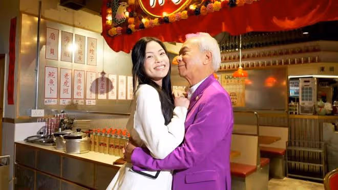 未婚妻被判刑25個月!73歲TVB老戲骨同日晚上笑容滿面參加好友聚會