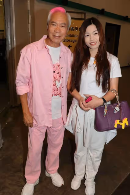未婚妻被判刑25個月!73歲TVB老戲骨同日晚上笑容滿面參加好友聚會