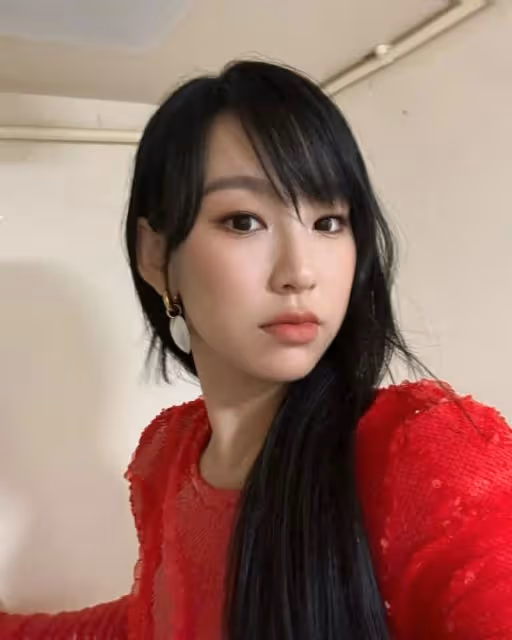 TVB小花傳將約滿離巢,個人簡介刪公司聯絡方式,經理人回應更添懸念