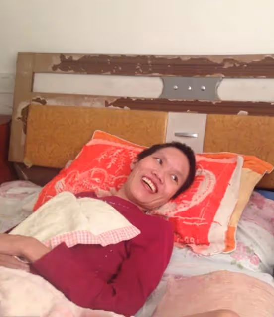 回顧：植物人女子腹部凸起，醫生檢查發現懷孕，丈夫堅持生下來
