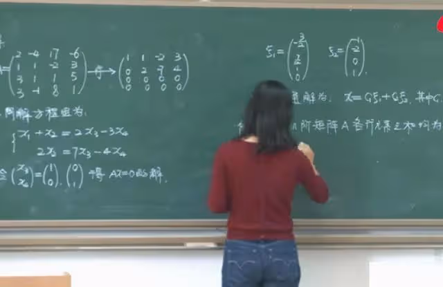 回顧:女孩輟學回家務農,23年後發現身份被頂替,頂替者已成老師