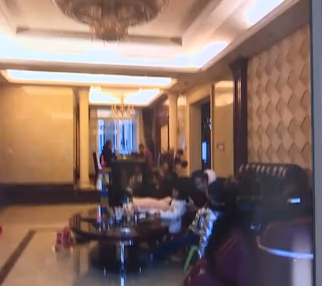 回顧:60歲富婆沉迷賭博,輸光千萬家產,蝸居出租屋後悔不當初