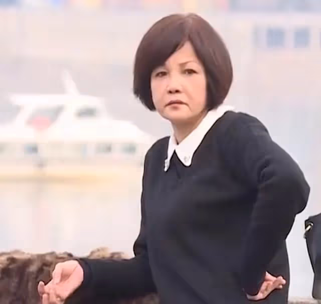 回顧:60歲富婆沉迷賭博,輸光千萬家產,蝸居出租屋後悔不當初