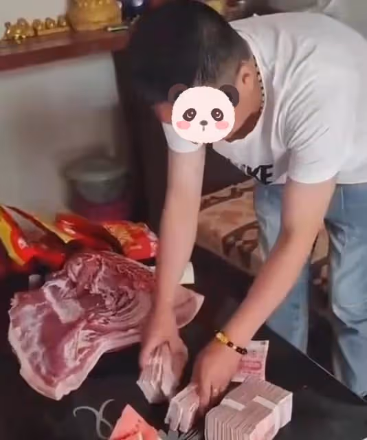 結婚半年就離婚,女方把彩禮、聘禮全退回,男方清點錢數合不攏嘴
