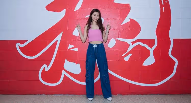 台日混血搶頭香報名小龍女徵選會　前CLC成員Elkie最強導師成定心丸