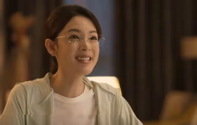 玫瑰的故事:白曉荷說齣兒子身世,黃振華跪求蘇蘇原諒
