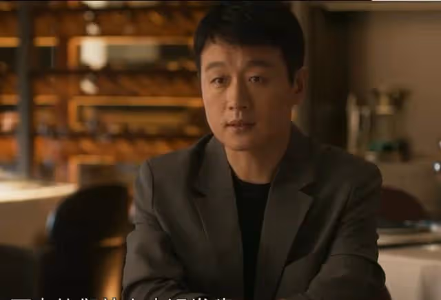 玫瑰的故事:白曉荷說齣兒子身世,黃振華跪求蘇蘇原諒