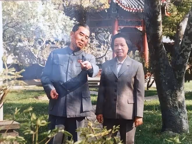 88歲著名表演藝術家王鐵成去世,50多次飾演周總理,一生德藝雙馨