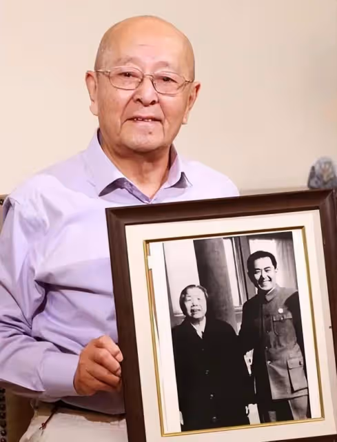 88歲著名表演藝術家王鐵成去世,50多次飾演周總理,一生德藝雙馨