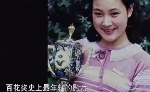 事實證明,被老外「玩膩就丟掉」的鄭緒嵐,已經活成了一個笑話