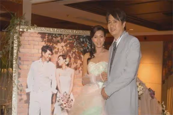 明星夫妻宣布離婚!結束18年婚姻共同撫養兒女,離婚原因讓人唏噓
