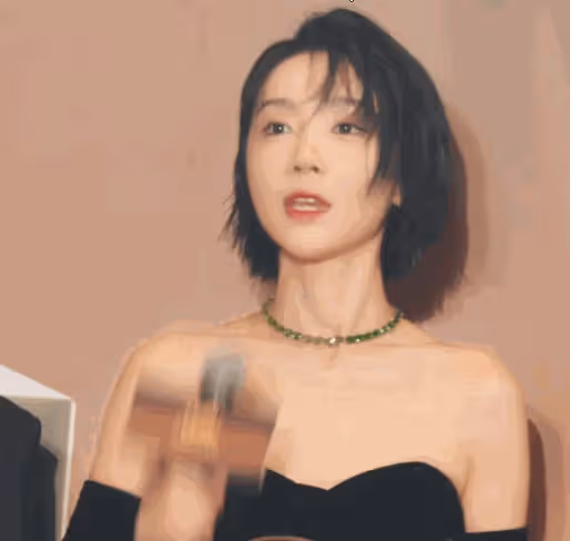 浪潮音樂紅毯:黃綺珊滿分貴氣,竇靖童致敬王菲,被郁可唯美到