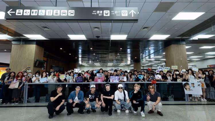 BALLISTIK BOYZ抵松機簽名合照　時隔4個月登台圓夢謝AKIRA照顧