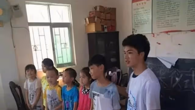 回顧：14年兩位「奪刀少年」，勇敢奪刀救下全車人命後來怎樣了？