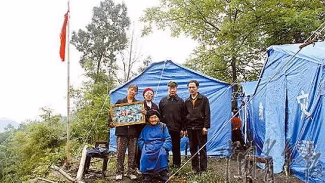 回顧：08年那位背兒子遺體，走25公里回家的父親，後來怎麼樣了？