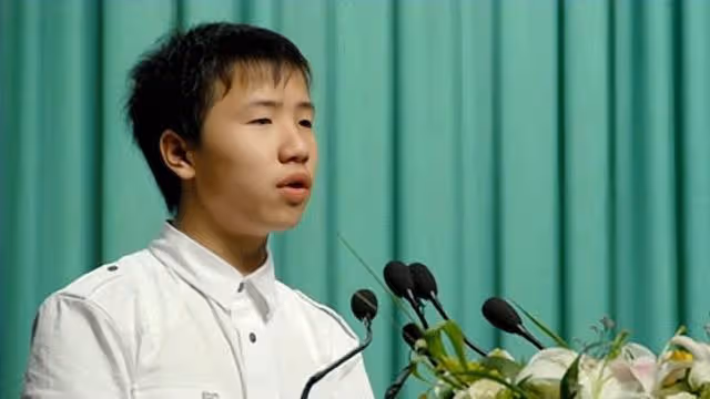 回顧:從感動中國的英雄少年,到鋃鐺入獄,雷楚年到底經歷了什麼