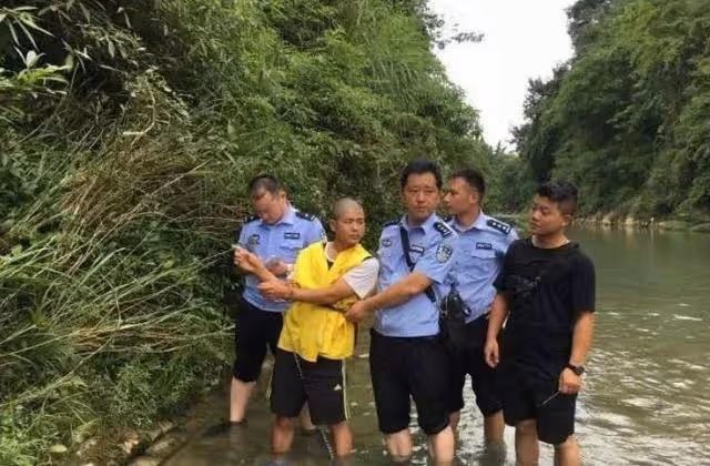 回顧:2020年90後逃犯姚常鳳被執行死刑,母親稱我以為他早死了