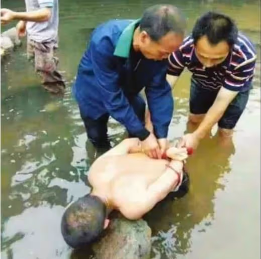 回顧:2020年90後逃犯姚常鳳被執行死刑,母親稱我以為他早死了