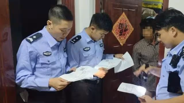 回顧:01年17歲兒子被殺,父親賣別墅追兇17年,兇手卻早結婚生子