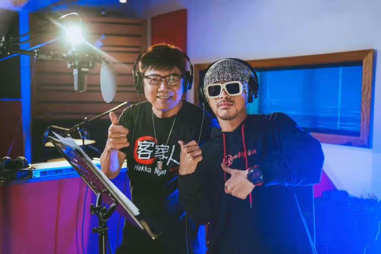 《漂向北方》合體王力宏創近2億點擊　黃明志推超難客語版「錄到心虛」