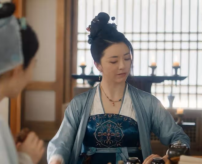 又來了!43歲黃小蕾給34歲宋軼演「媽」,這讓扮嫩演員還咋玩