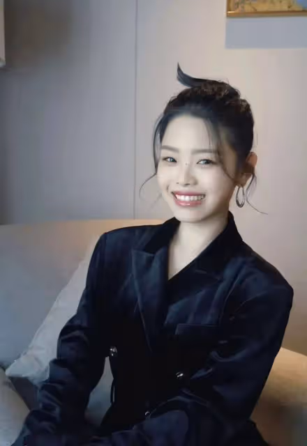 「最丑童星」整容式近照曝光!莫小貝都32歲了,我還在吃《武林外傳》的老底