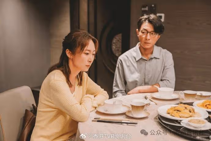周家怡爆周國賢著孖煙囪要打底!首演夫妻拍親熱戲驚覺性別對調