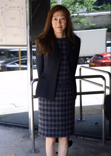 60歲前港姐離婚手續投足6年仍未解決，不滿TVB小花出入前夫豪宅