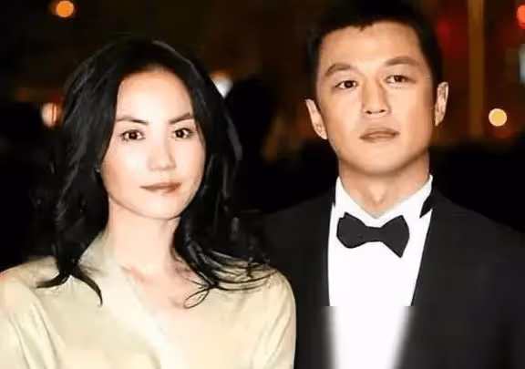 李亞鵬:我那前妻王菲「抽菸喝酒打麻將」,卻是世上頂好的媽媽