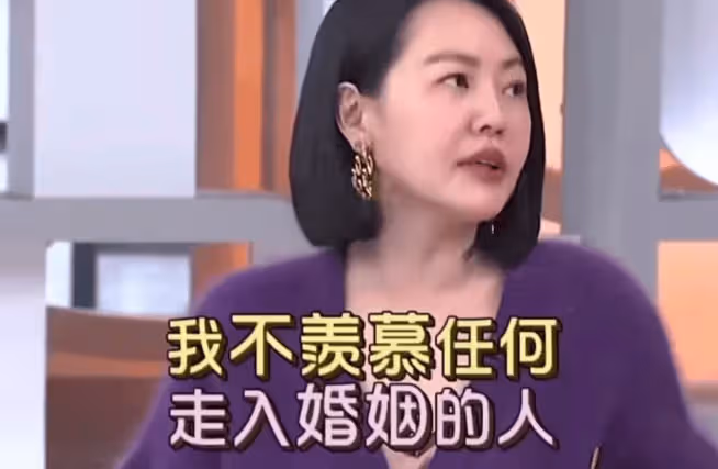 小S連續釋放離婚信號,對許雅鈞已徹底失望,3個舉動一個比一個升級