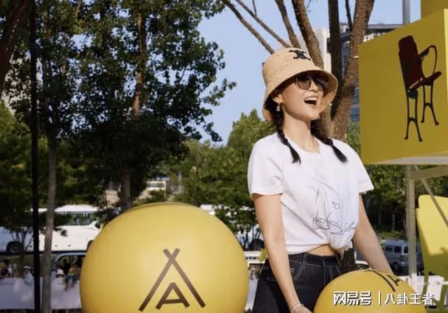 汪峰算什麼男人!章子怡獲娘家幫襯,陪工作帶娃,曾反對她嫁汪峰