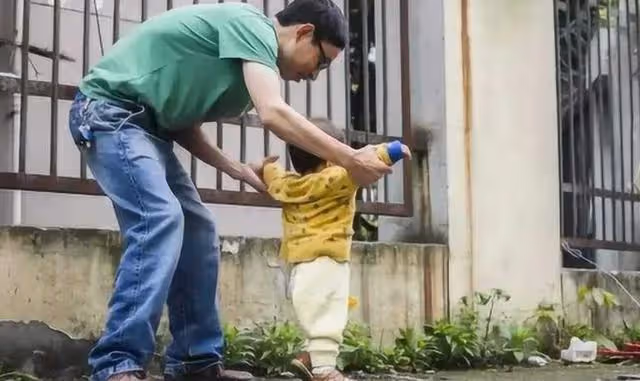 回顧:「范跑跑」下海經商開豪車住豪宅,網友稱輸了名聲贏了人生