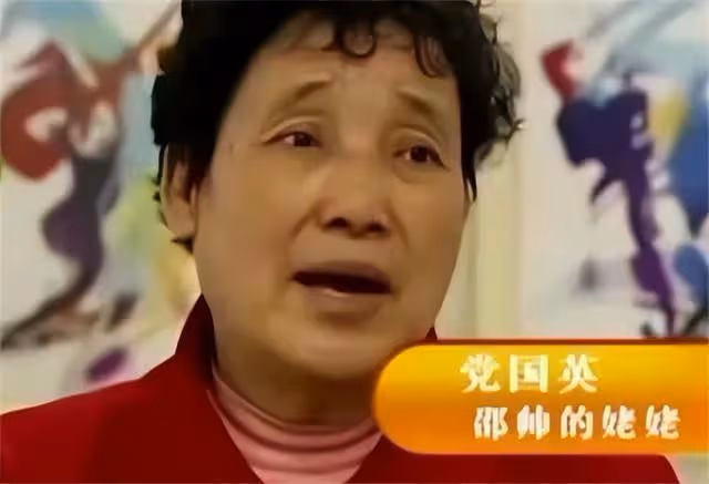 回顧:09年64歲教師為42歲白血病女兒發出求救,含淚為其挑選壽衣