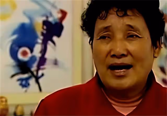 回顧:09年64歲教師為42歲白血病女兒發出求救,含淚為其挑選壽衣