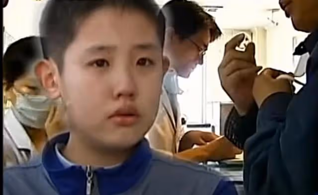 回顧:09年64歲教師為42歲白血病女兒發出求救,含淚為其挑選壽衣