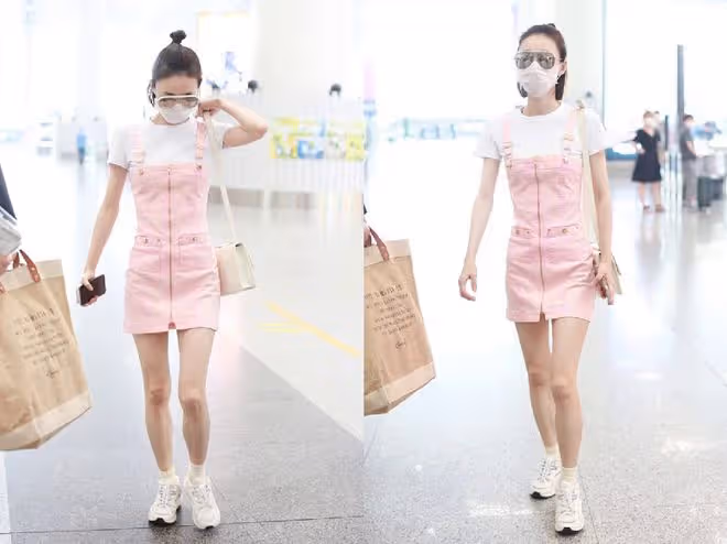 王麗坤的少女感一直在，35歲穿牛仔裙有18歲的樣子，又甜又美