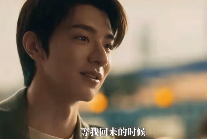 玫瑰的故事何西和誰是一對?年下不叫姐,心思有點野