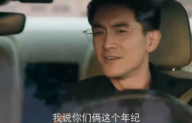 玫瑰的故事何西和誰是一對?年下不叫姐,心思有點野