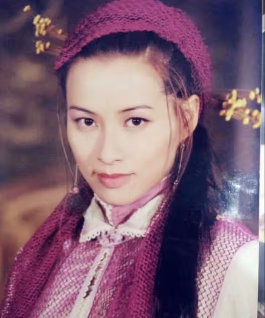 凍齡港星近照曝光!網友直呼還像小姑娘!曾被子女質問不雅照