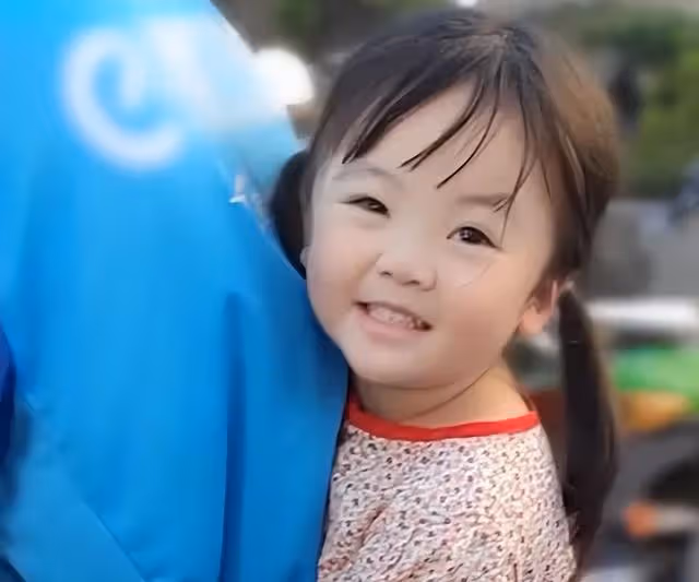 回顧：4年前外賣小哥帶6月女嬰送餐走紅，受邀央視，如今怎樣？
