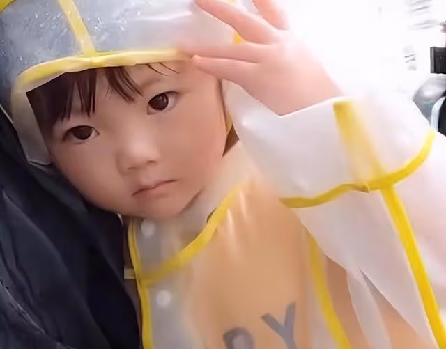 回顧：4年前外賣小哥帶6月女嬰送餐走紅，受邀央視，如今怎樣？