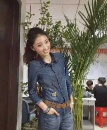 央視美女主持接到一通電話走出家門,生命定格在25歲