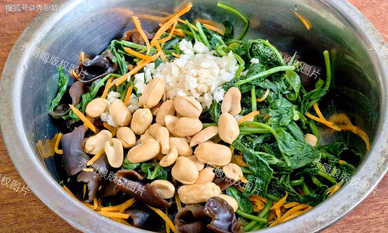 夏天多吃這「鹼性菜」，一吃養肝明目，二吃防貧血，三吃排毒通便