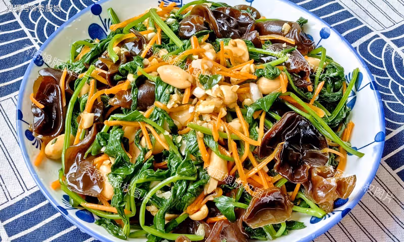 夏天多吃這「鹼性菜」,一吃養肝明目,二吃防貧血,三吃排毒通便