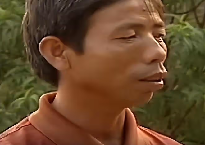 回顧男童天生擁有藍眼，夜晚看東西如同白天，檢查結果讓全家沉默