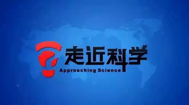 回顧男童天生擁有藍眼,夜晚看東西如同白天,檢查結果讓全家沉默