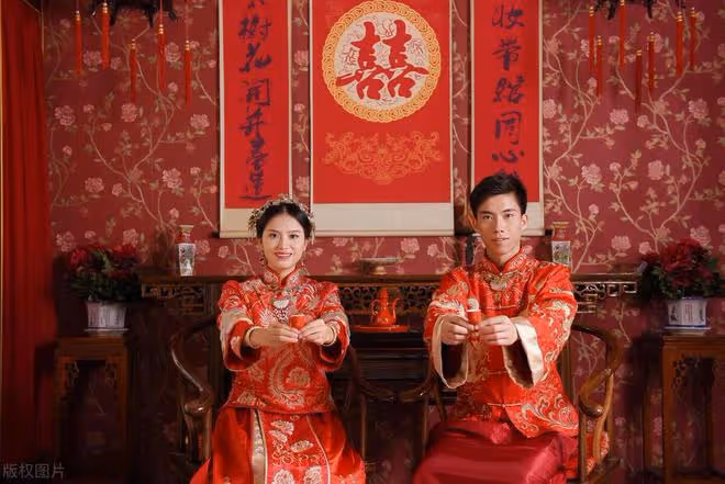 四十歲男子和五十二歲女子結婚被父母拒絕,男子自立門戶