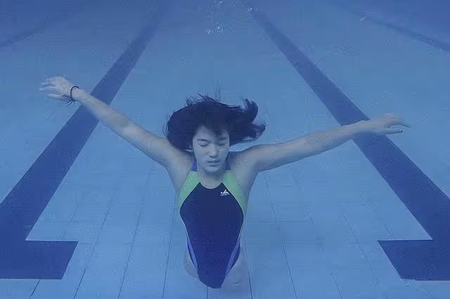 回顧:20年過去了那個感動中國的「籃球女孩」,如今過得好嗎?