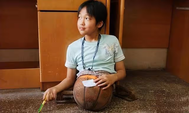 回顧:20年過去了那個感動中國的「籃球女孩」,如今過得好嗎?